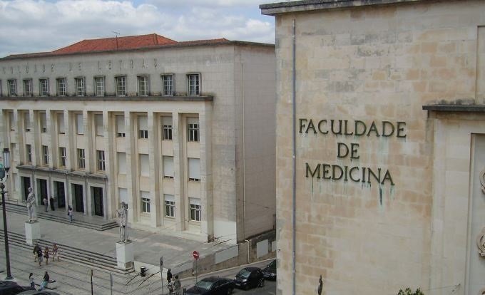 A Universidade de Coimbra abre concurso para bolsa de investigação pós-doutoral